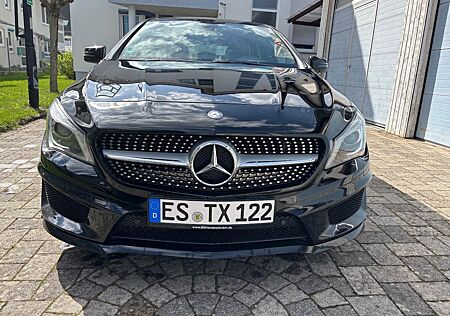 Mercedes-Benz CLA 200 Shooting Brake , EZ 03/2015