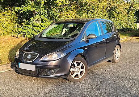 Seat Altea 1.9 TDI Reference AHK 2.Hand TÜV 08/26