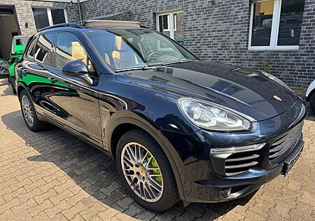 Porsche Cayenne S E-Hybrid VOLL 1.Hand Luftfahrwerk