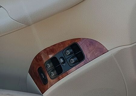 Mercedes-Benz CLK 200 gebraucht kaufen Mercedes-Benz CLK 200 CGI ELEGANCE Elegance