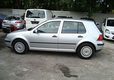 VW Golf Volkswagen 1.4 Comfortline KLIMA TUF 03 26