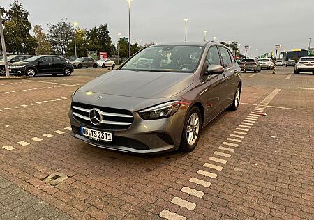 Mercedes-Benz B 200 DCT - KAMERA+KEYLESS+AUTOMATIK+NAVI+WIDESC