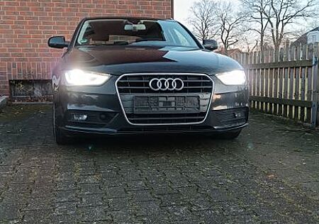 Audi A4 2.0 TDI 110kW Attraction Zahnriemen neu