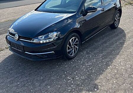 VW Golf Volkswagen 1.5 TSI ACT Sound Sound