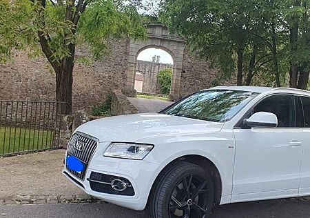 Audi Q5 3.0 TFSI tiptronic quattro -