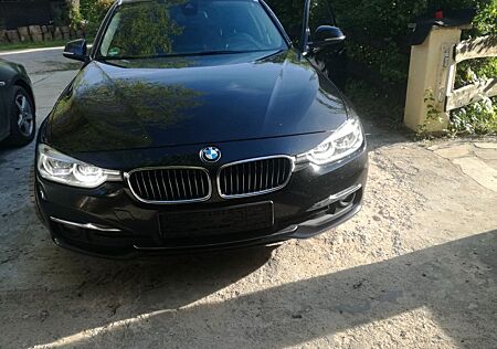 BMW 320d Touring Luxury Line Luxury Line