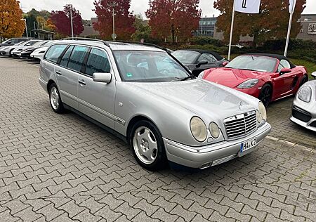 Mercedes-Benz E 430 T AVANTGARDE Avantgarde, 7- Sitze, Top!