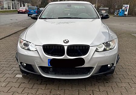 BMW 325i Coupé M- Paket Vollausstattung