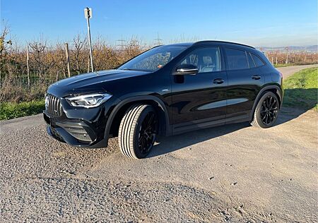 Mercedes-Benz GLA 35 AMG Mercedes-AMG GLA 35 4MATIC DCT Me...