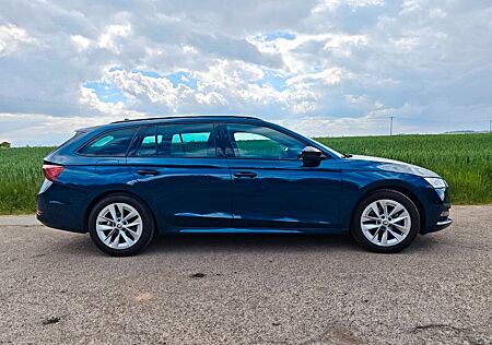 Skoda Octavia Kombi Sportpaket ACC Garantie bis 3/27