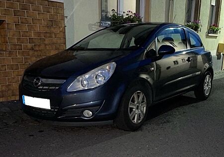 Opel Corsa 1.2 Twinport mit Tüv und Klimaanlage.