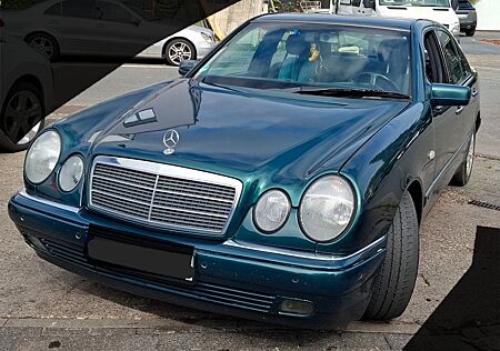 Mercedes-Benz E 320 ELEGANCE Elegance