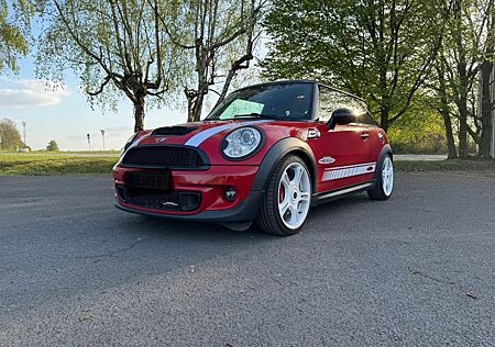 Mini John Cooper Works Coupé