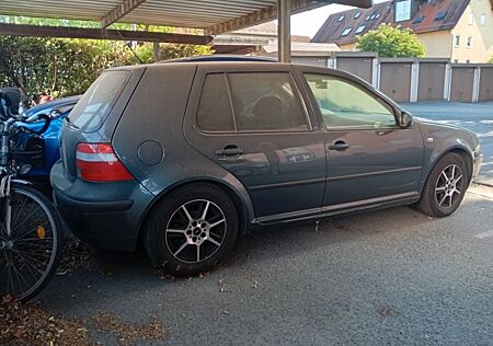 VW Golf Volkswagen 1.4 Special Special