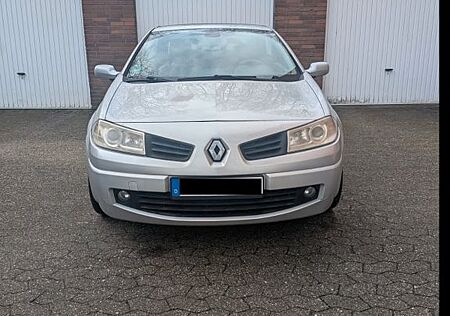 Renault Megane Coupé-Cabriolet Dynamique 2.0 16V Dyn...