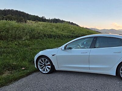 Tesla Model 3 Performance - Allradantrieb mit Dual...