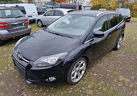 Ford Focus Turnier Titanium