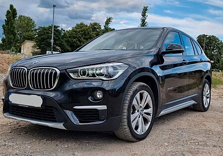 BMW X1 xDrive20d LEDER Keyless Memory HUD