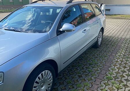 VW Passat Volkswagen 2.0 TDI DPF DSG Trendline Trendline