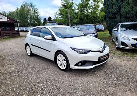 Toyota Auris Design Edition *SEHR GEPFLEGT*