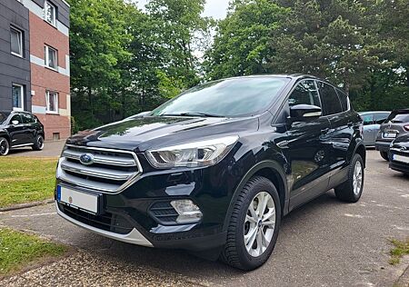 Ford Kuga 2,0 TDCi 4x4 110kW Titanium PowerShift V...