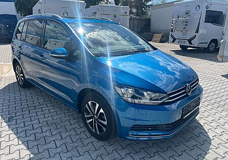 VW Touran Volkswagen United Start-Stopp