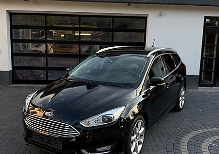 Ford Focus Turnier Titanium SHZ*LHZ*NAVI