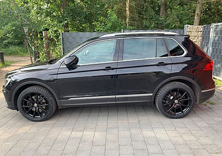 VW Tiguan Volkswagen 2.0 TSI 132kW DSG BMT 4MOTION Highlin...