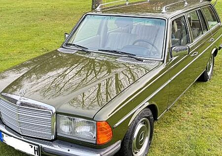 Mercedes-Benz 280 TE W123 Automatik Schiebedach