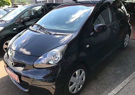 Toyota Aygo (X) Aygo (X) 1,0-l-VVT-i Club