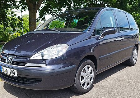 Peugeot 807
