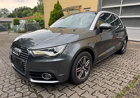 Audi A1 1.4 Attraction *S-Tronic*PDC*LED*SHZ*BT