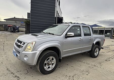 Isuzu D-Max Double Cab Custom 4WD Klima