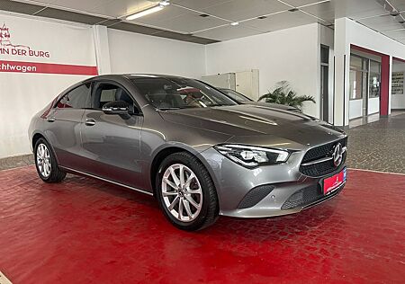 Mercedes-Benz CLA 220 -Navi-Digital Tacho-Ambiente-Kamera