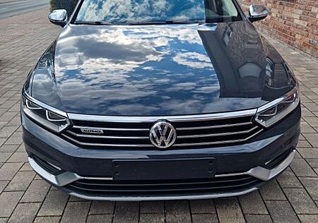 VW Passat Alltrack Volkswagen 2.0 TDI SCR 140kW DSG 4MOT A...