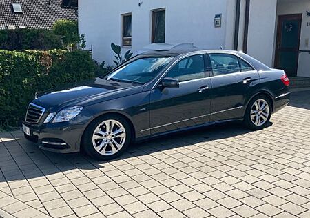 Mercedes-Benz E 200 CDI BlueEFFICIENCY AVANTGARDE AVANTGARDE
