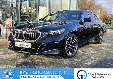 BMW 520i M Sport //Pano Standhzg. Komfortsitze AHK