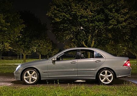 Mercedes-Benz C 230 AVANTGARDE Avantgarde