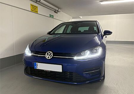 VW Golf Volkswagen 2.0 TDI DSG R-Line ACC DYNAUDIO DCC BlindS