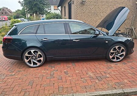 Opel Insignia ST 2.0 ECOTEC Turbo 4x4 Sport Automatik