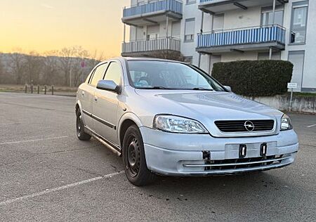 Opel Astra 1.6 Twinport -