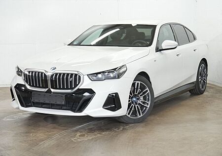 BMW i5 xDrive40 M-Sportpaket | Sitzbelüftung vorn |