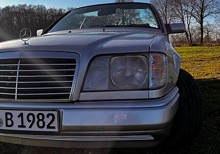 Mercedes-Benz E 220 Cabrio