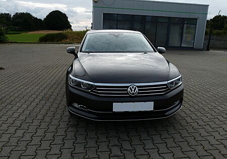 VW Passat Volkswagen 2.0 TDI SCR DSG Highline Highline