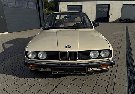 BMW 320i Coupe