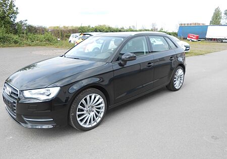 Audi A3 1.6 TDI Sportback limousine