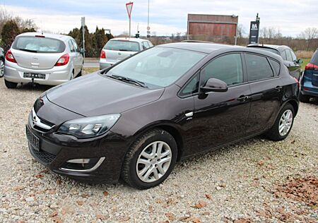 Opel Astra J Lim. 5-trg. Active