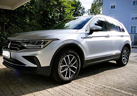VW Tiguan Volkswagen Top*** gepflegt - 1.5 TSI OPF DSG Life Lif