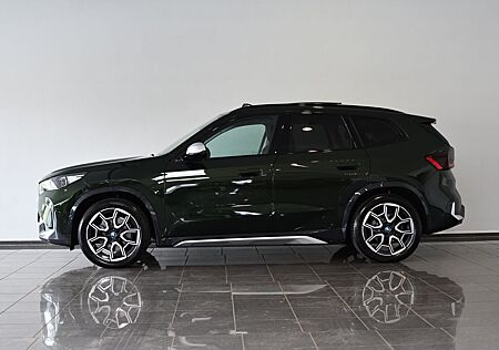 BMW iX1 30 xDrive xLine Pano ACC H&K Travel-Paket