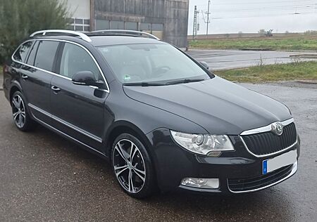 Skoda Superb 3.6 V6 DSG 4x4 Elegance Combi